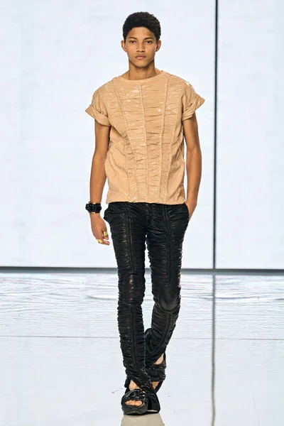 Look 29